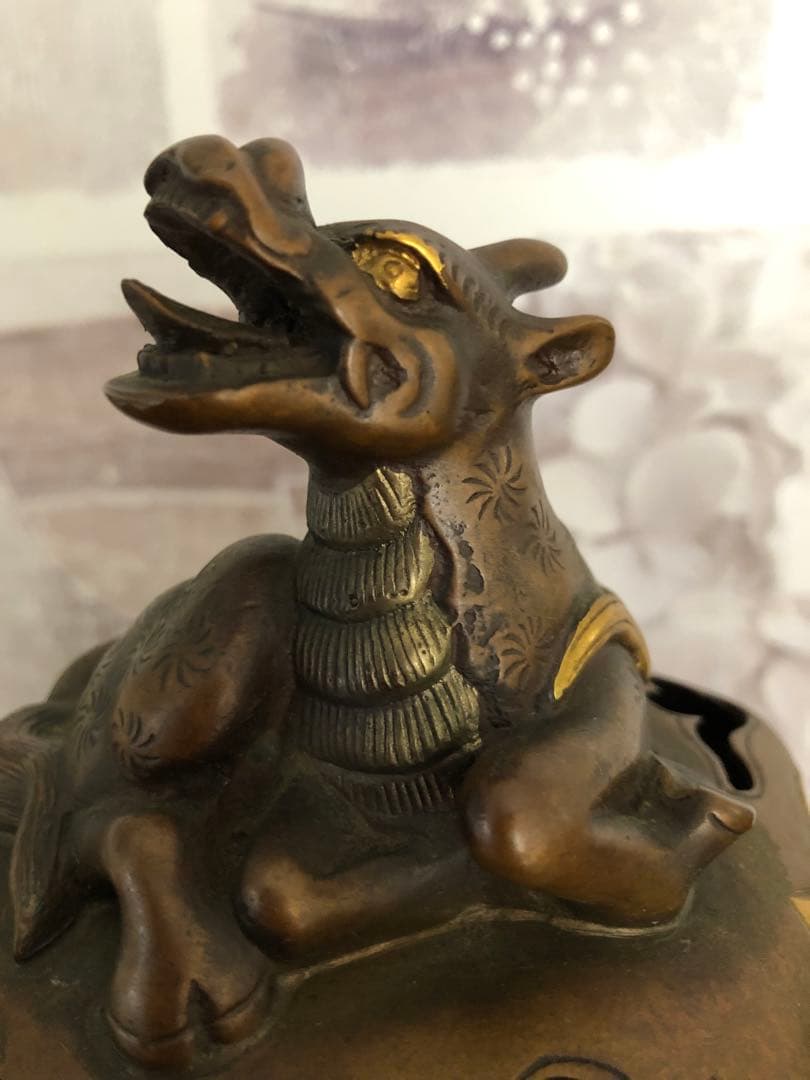 蝋型鋳銅　麒麟蓋　香炉？