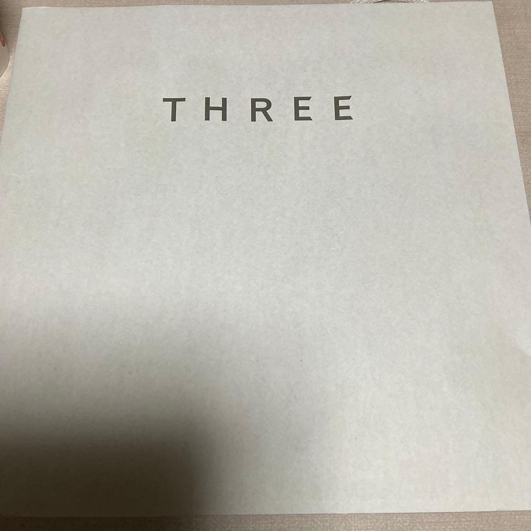 THREE エッセンシャルスカント シャンプー & トリートメント
