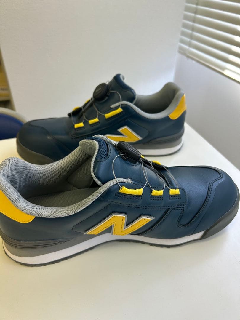 New Balance ボアシステム安全靴 ネイビー/イエロー