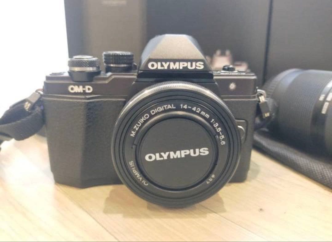 OLYMPUS OM-D E-M10 Ⅱ ミラーレス一眼