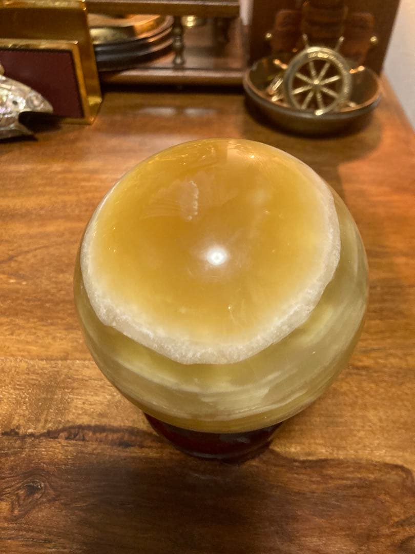 天然石 球体 淡い黄色 木製台座付き
