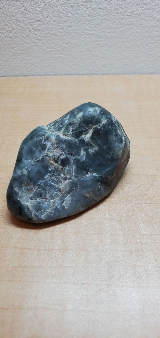 糸魚川翡翠 黒翡翠 海石 155.7g