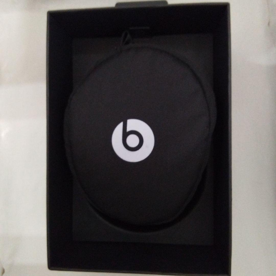 33)未使用beats solo3 wireless 特別版マットシルバー