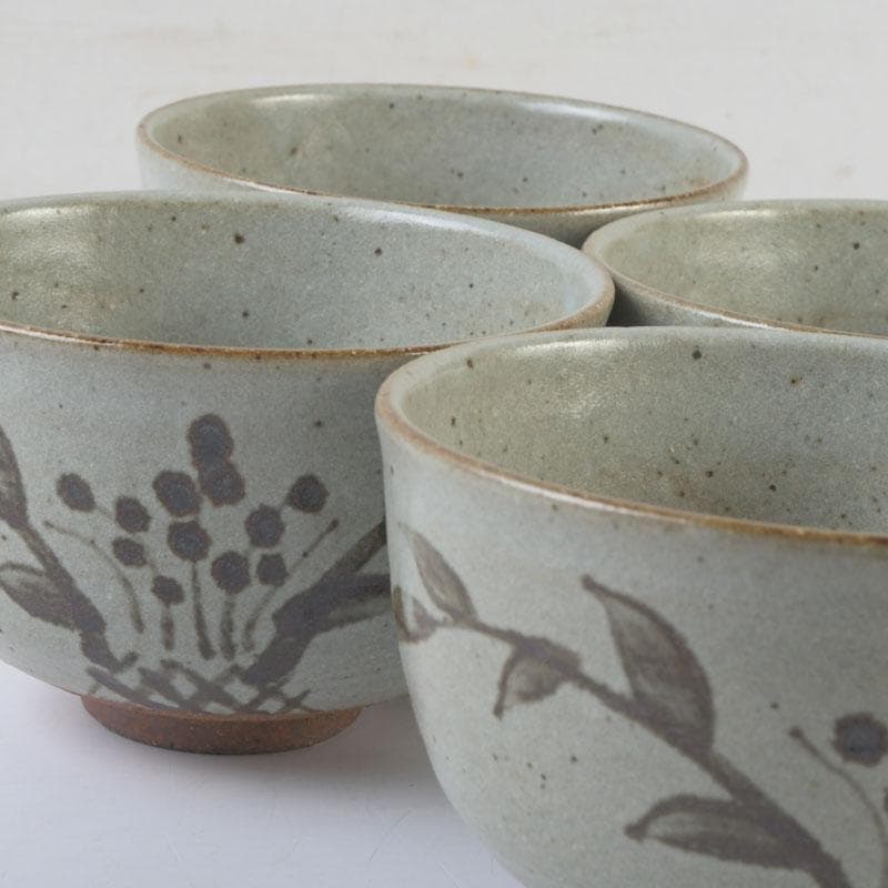茶道具　唐津焼　絵唐津　花草文　数茶碗　四客　在銘　C　A57