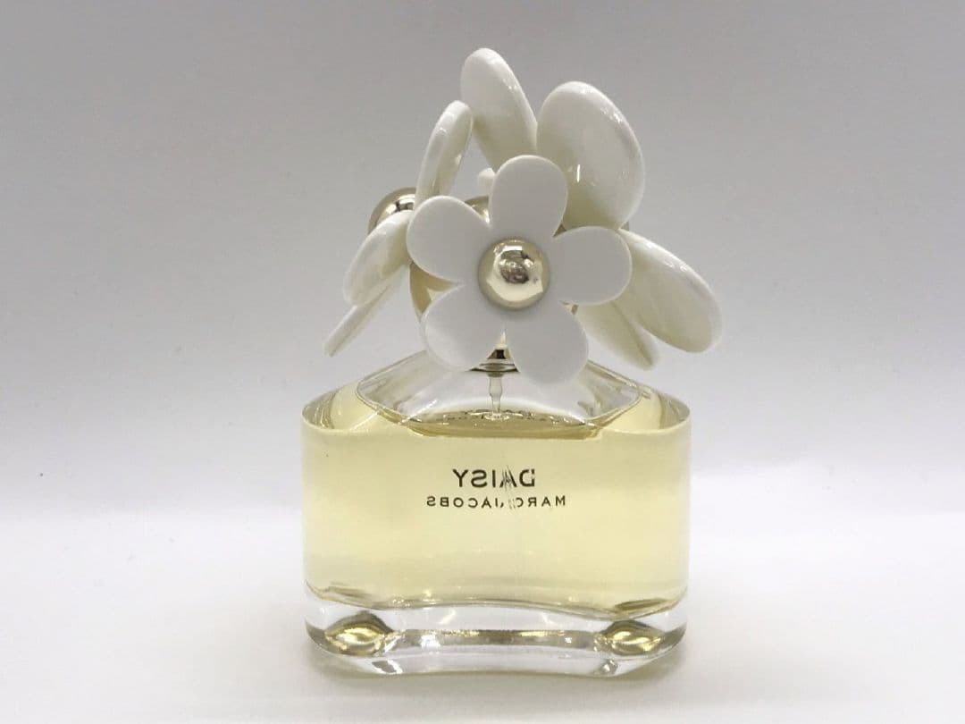 香水 ■ マークジェイコブス MARC JACOBS デイジー EDT 50ml