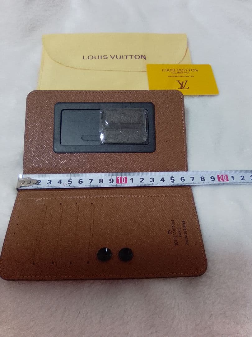 Louis Vuitton モノグラムレザースマホケース