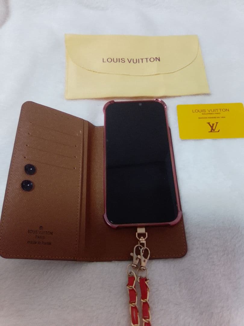 Louis Vuitton モノグラムレザースマホケース