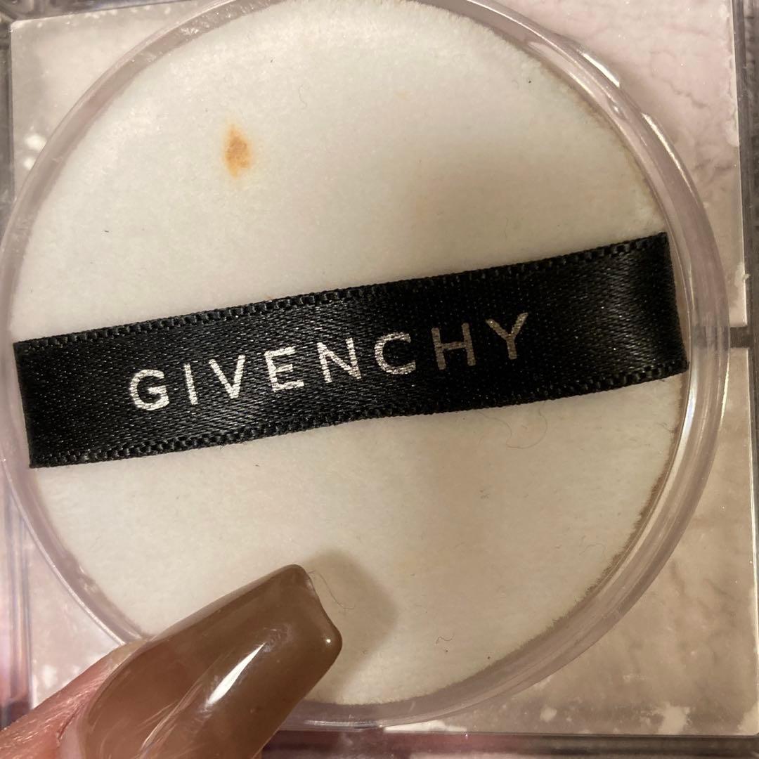 【GIVENCHY】 プリズム・リーブル 00 オパルセント・チュール
