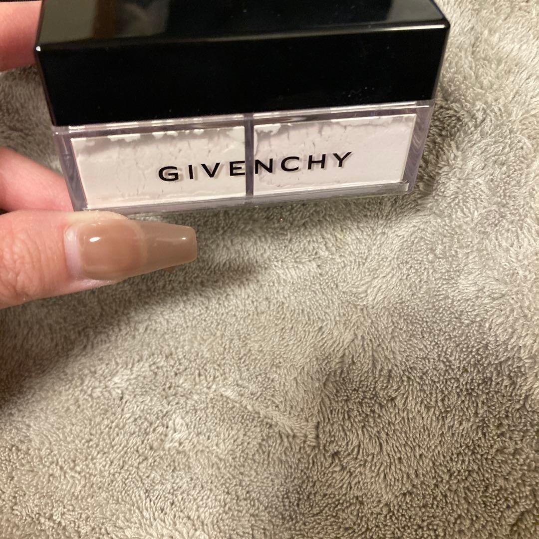 【GIVENCHY】 プリズム・リーブル 00 オパルセント・チュール