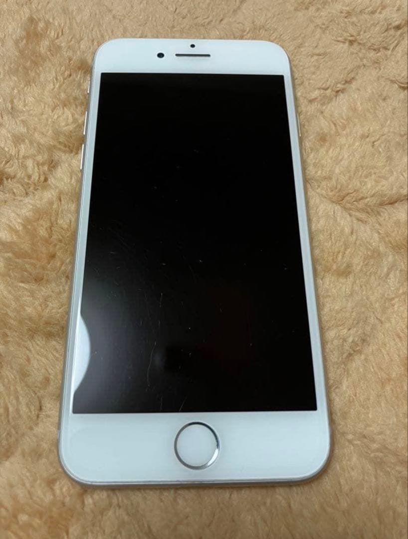Apple iPhone 8 シルバー 4.7インチ 本体　箱付き