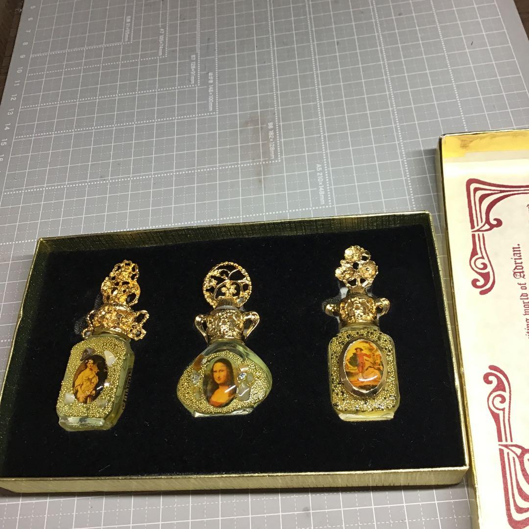 Adrian Les Objets d'art 香水ボトル3本セット
