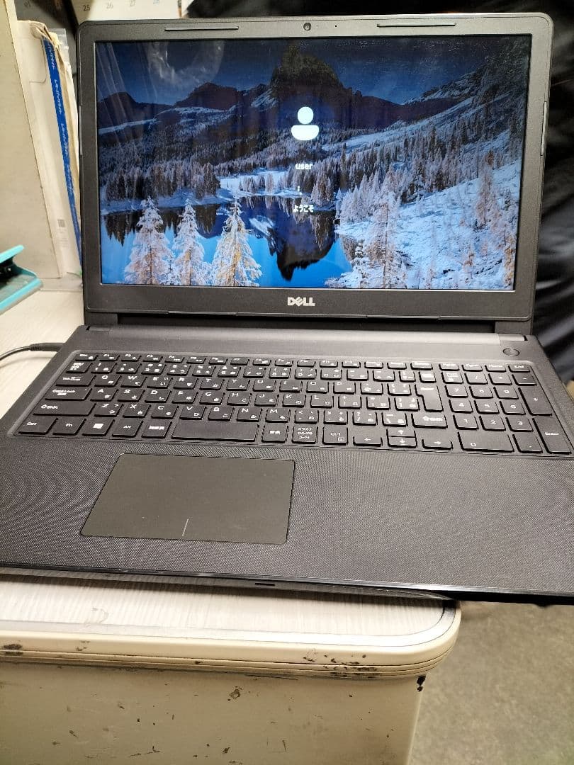 DELL Inspiron core i3 SSD128 8GB 第6世代