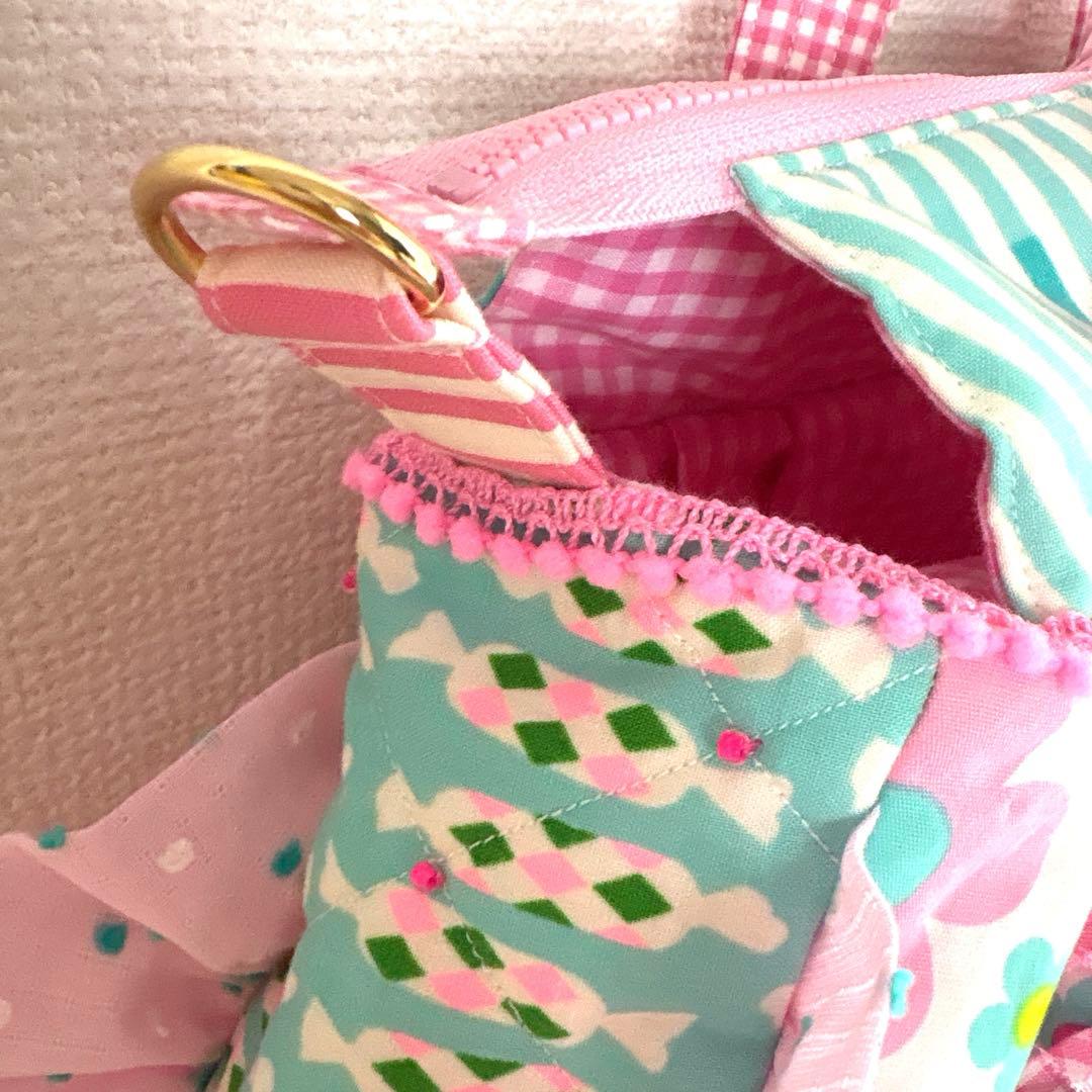 ♥︎ハンドメイド♥︎レア生地使用、ハートパッチのギョウザ型ボストンバッグ、Dカン付き