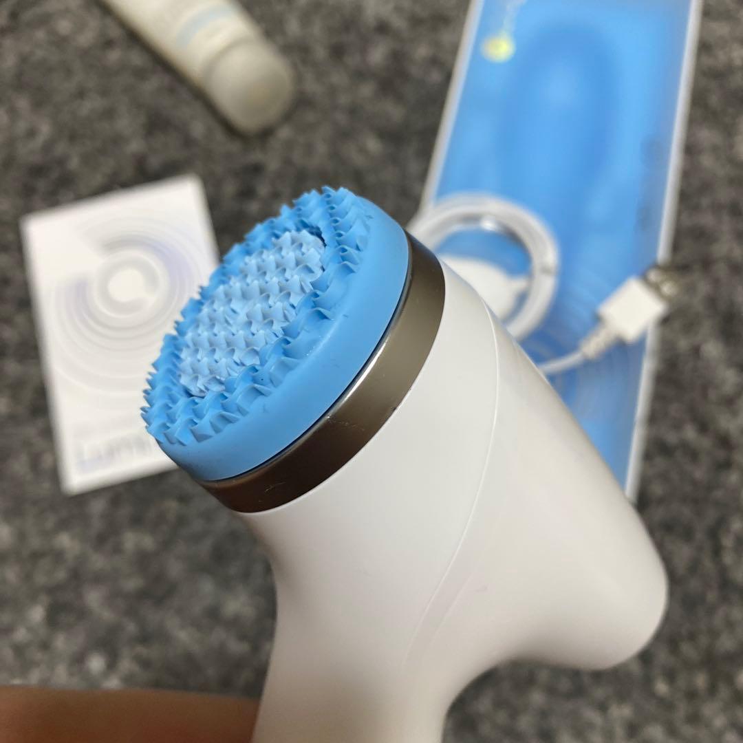 LumiSpa ioフェイシャルクレンジングデバイス