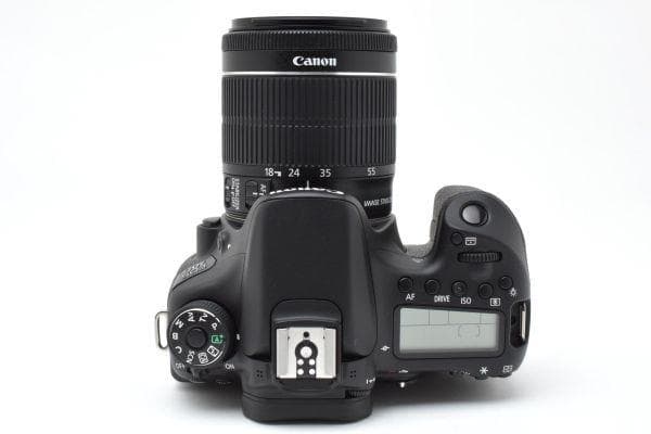【ほぼ新品】キャノン Canon EOS 70D レンズキット《S数325回》