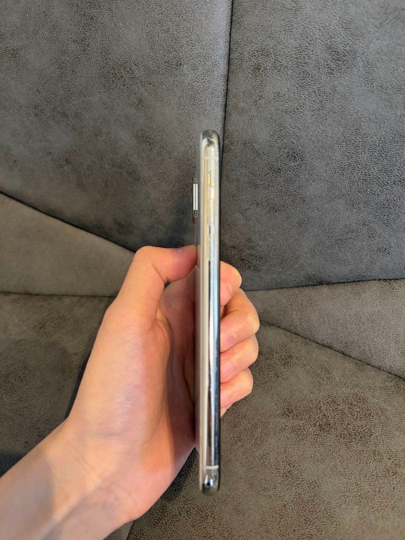 iPhone X シルバー 本体 背面ひび割れあり