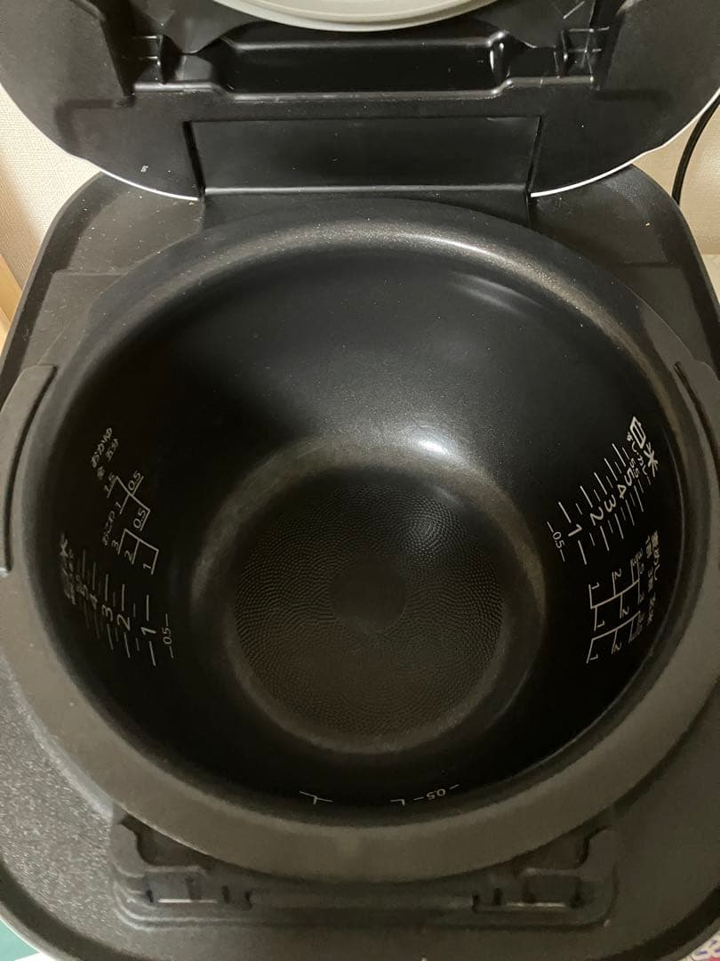 タイガー 圧力IH炊飯ジャー ご泡火炊き JPI-A100 ホワイト