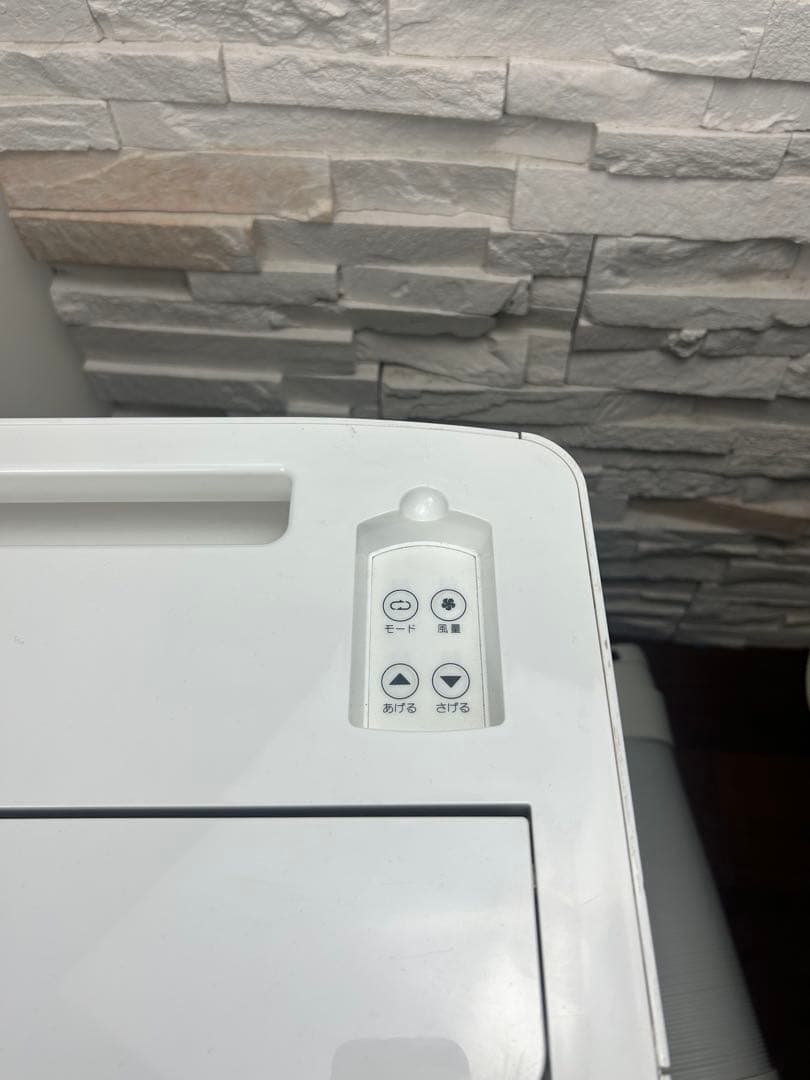 トヨトミスポット冷暖エアコン　TAD−22NW 100v 家庭用コンセントOK