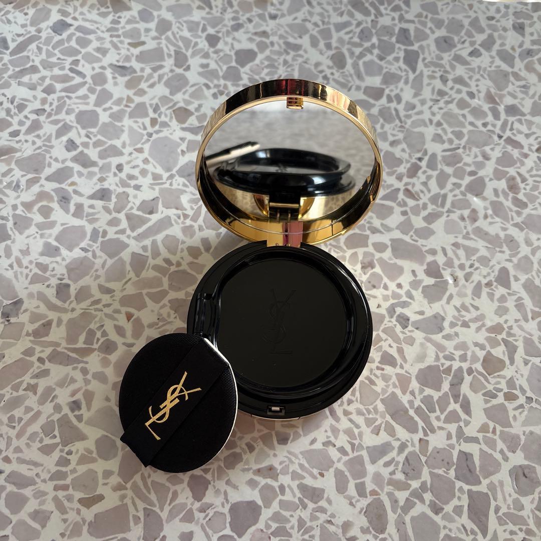 【新品】YSL クッションファンデーション　アンクルドポールクッションN