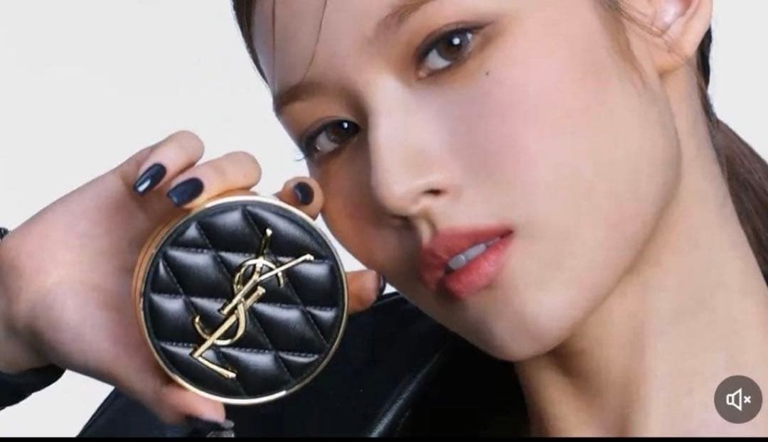 【新品】YSL クッションファンデーション　アンクルドポールクッションN