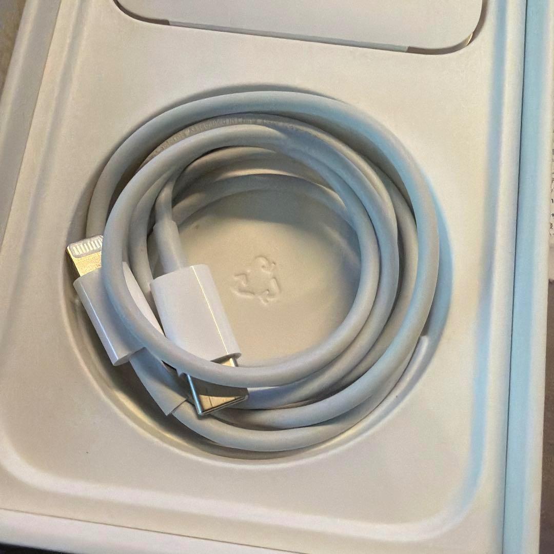 iPhone 14 256GB ホワイト / SIMフリー / バッテリー86%