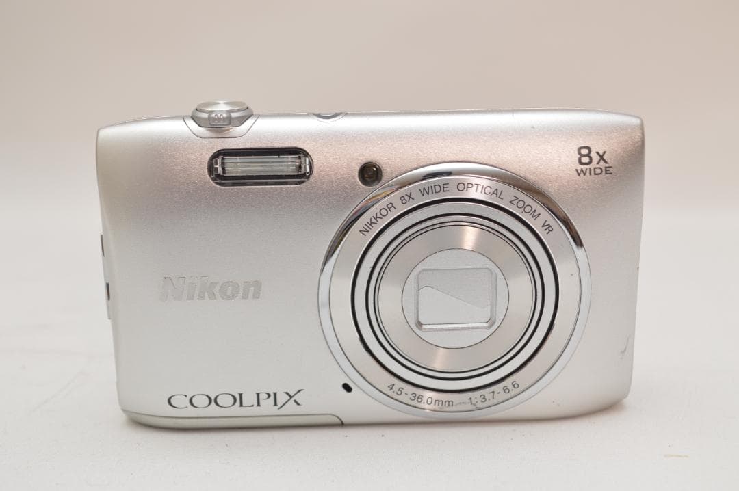 ✨美品✨ Nikon Coolpix S3600 シルバー 動作Ok