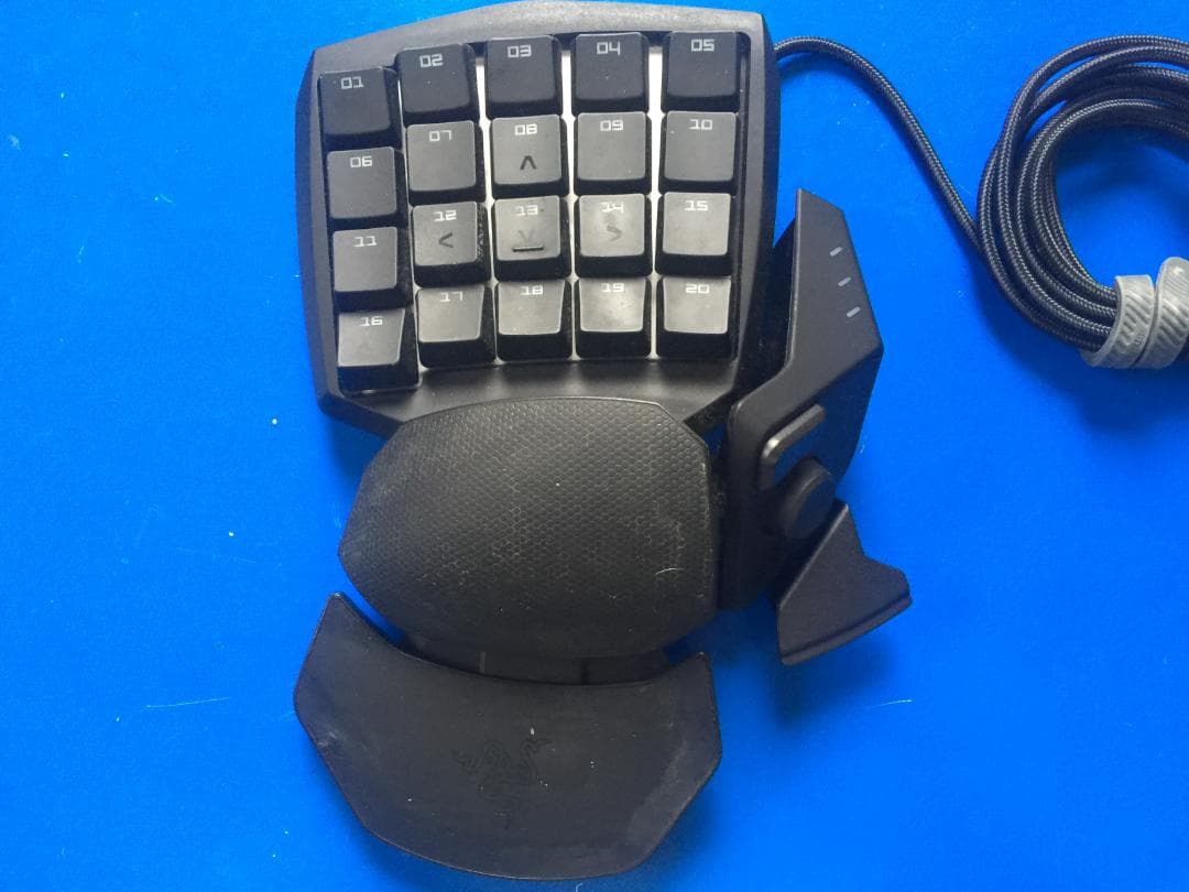 Razer Orbweaver Chroma 左手用 ゲーミングキーパッド