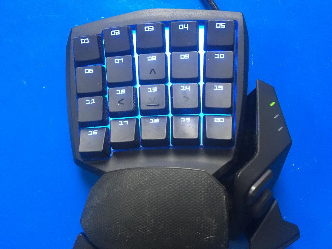 Razer Orbweaver Chroma 左手用 ゲーミングキーパッド