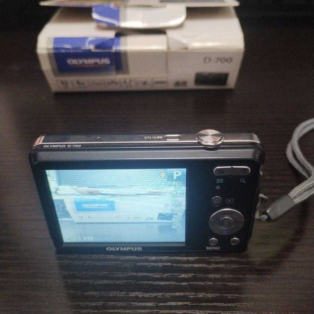 Olympus D-700 コンパクトデジタルカメラ