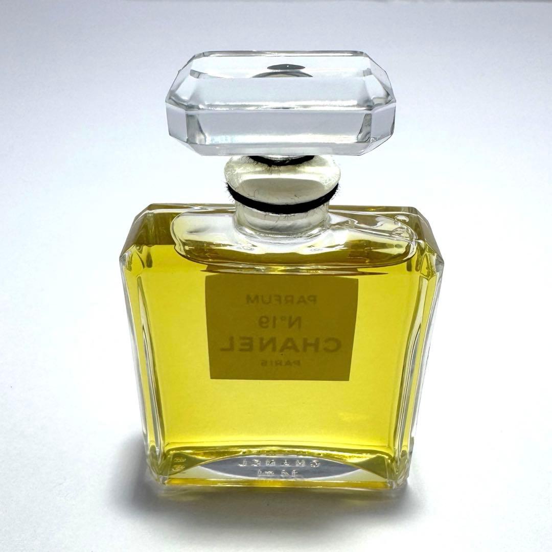 新品未使用 CHANEL No19 PARFUM 香水 オードトワレ シャネル