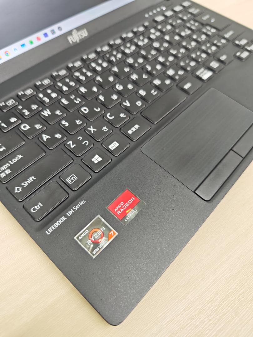 【希少】富士通 UH75 Ryzen7 16GB 1TB 840g 少し訳アリ