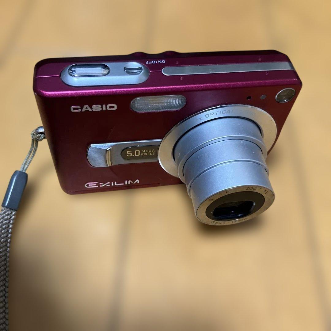 CASIO EXILIM EX-Z50 レッド　コンパクトデジタルカメラ
