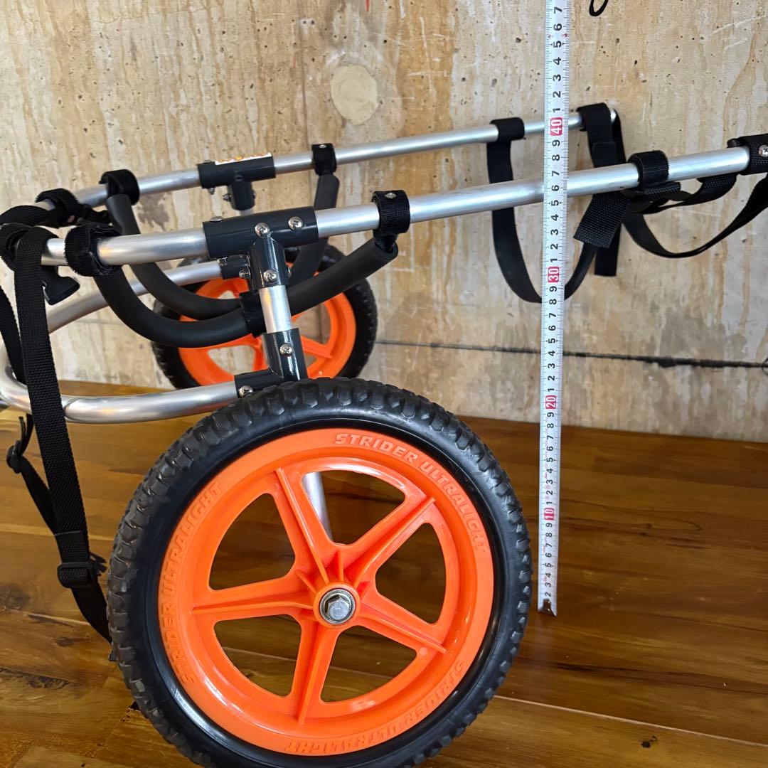 ポチの車イス　犬用補助具