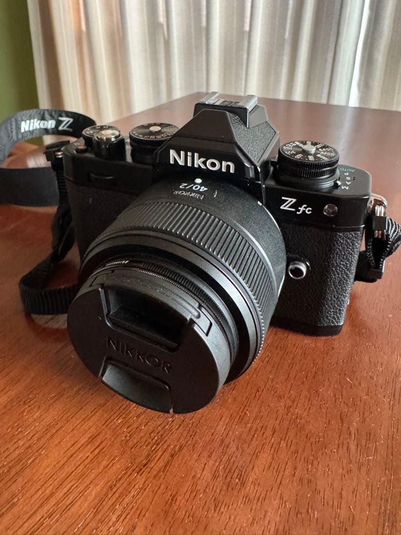 Nikon Z fc ミラーレス一眼カメラ　NIKKOR 40mm f2 レンズ