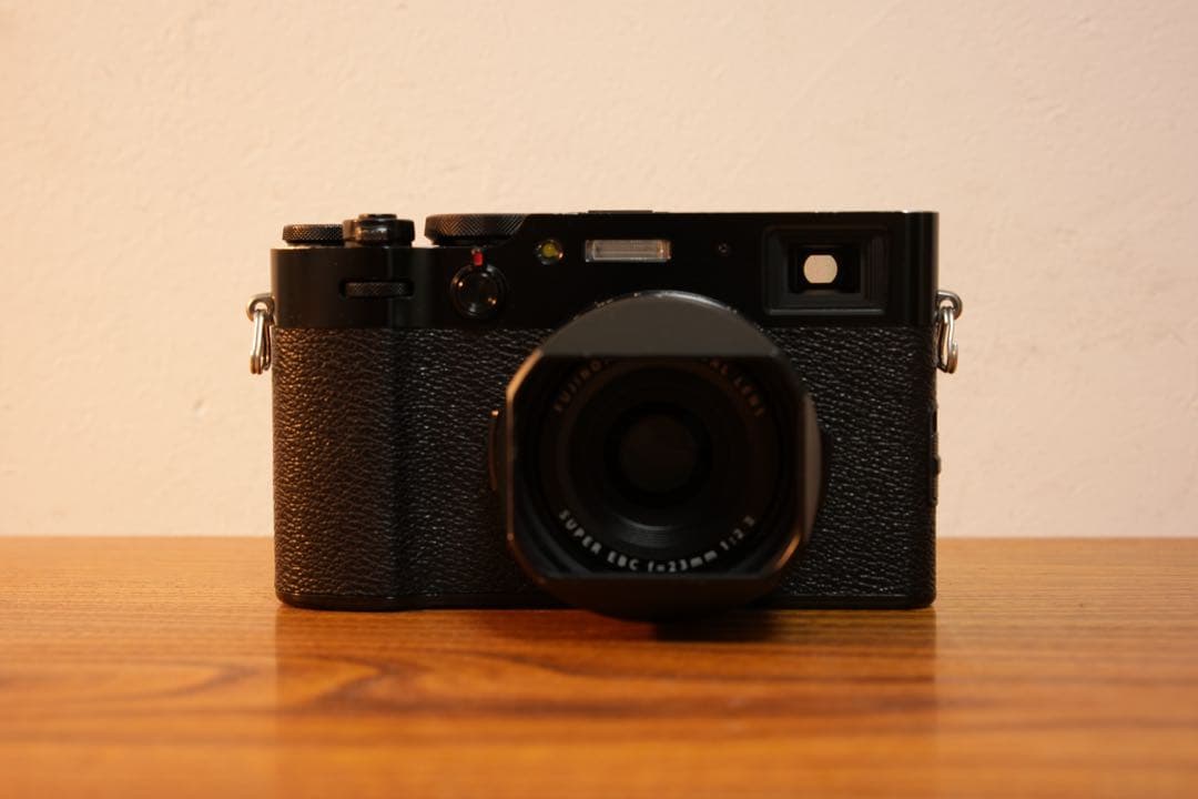 こ*し様 Fujifilm X100 ブラック