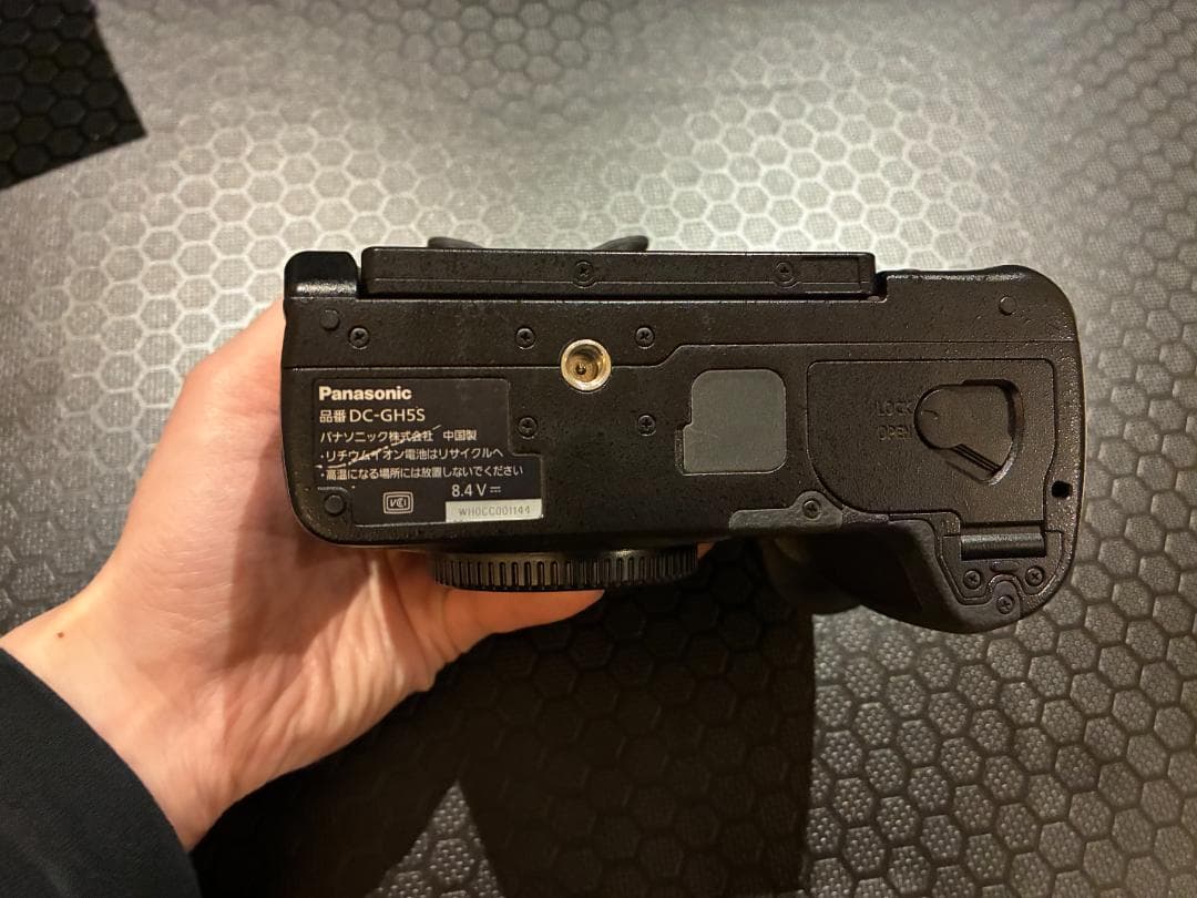 Panasonic デジタル一眼カメラ【GH5S】＋純正カプラー（別売品）