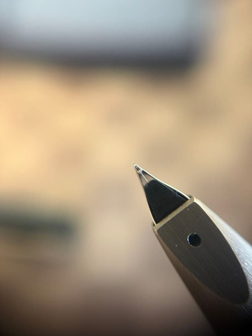 ラミー万年筆LAMY 2000、未使用品