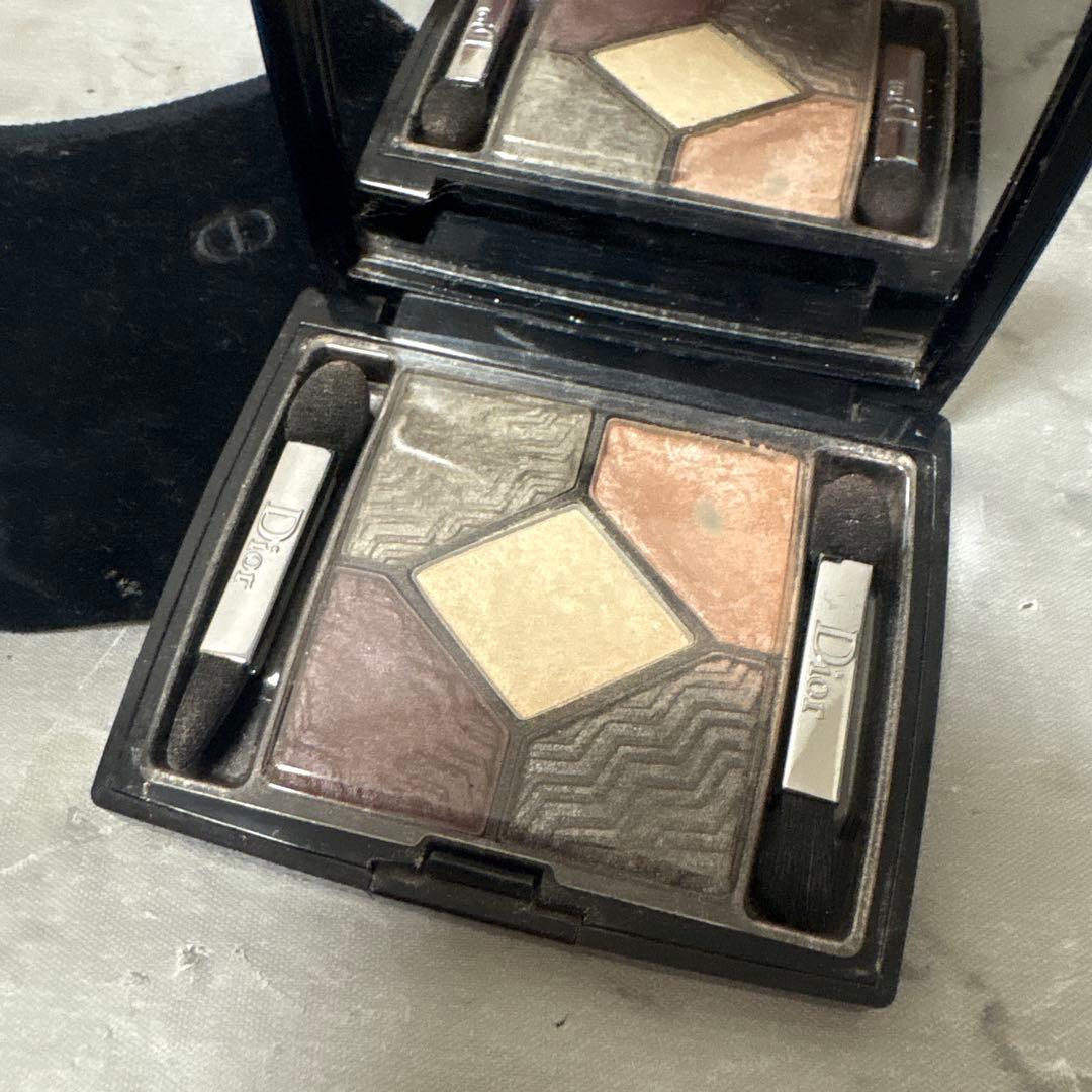 【限定色】Dior サンククルール 576 エターナルゴールド