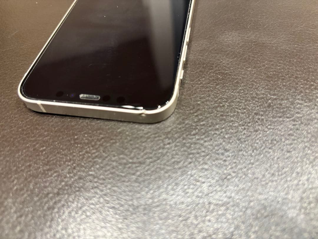 Apple iPhone 12 ホワイト　本体 64GB