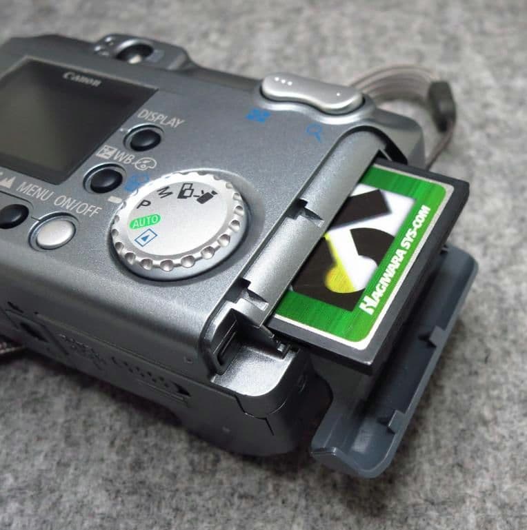 キヤノン　PowerShot A40　コンパクトデジタルカメラ
