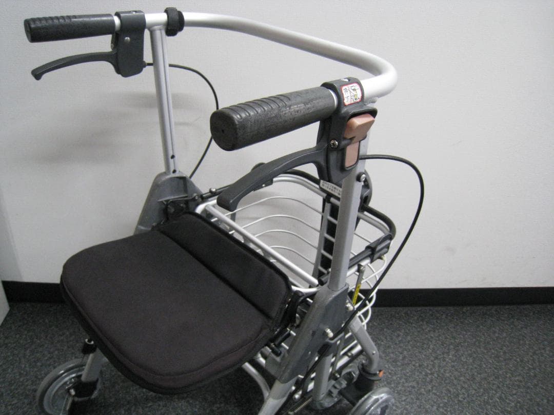 幸和製作所 テイコブ リトルワゴン WAW07 歩行車 ②