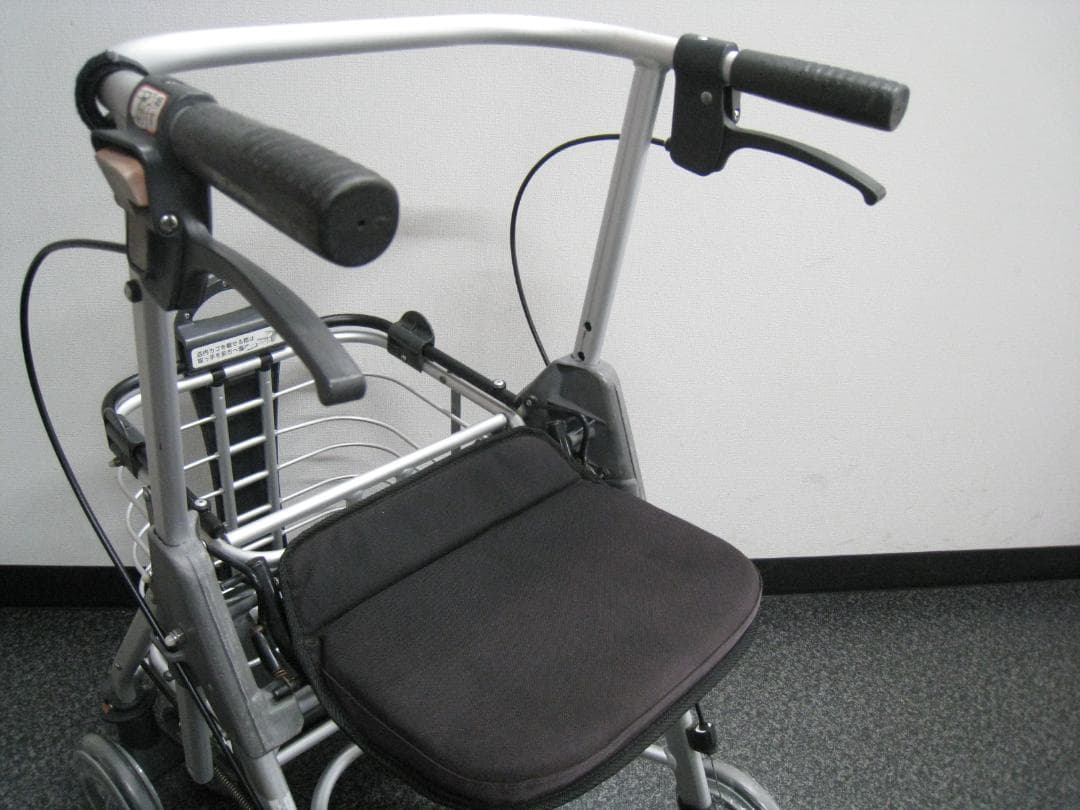 幸和製作所 テイコブ リトルワゴン WAW07 歩行車 ②