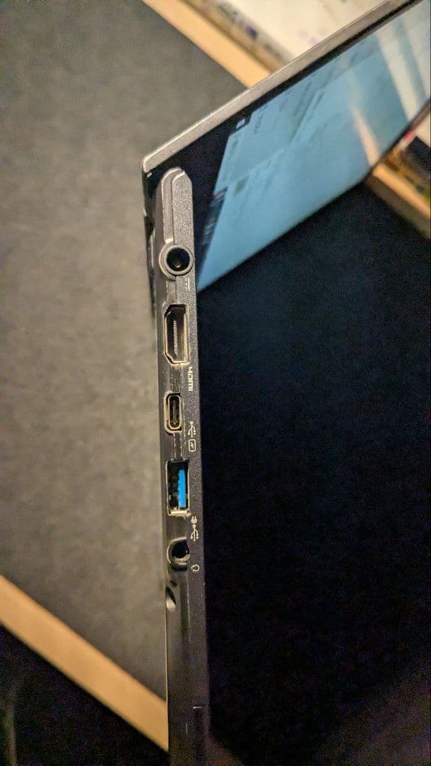 Fujitsu LIFEBOOK U938 7世代Core i5 13.3インチ