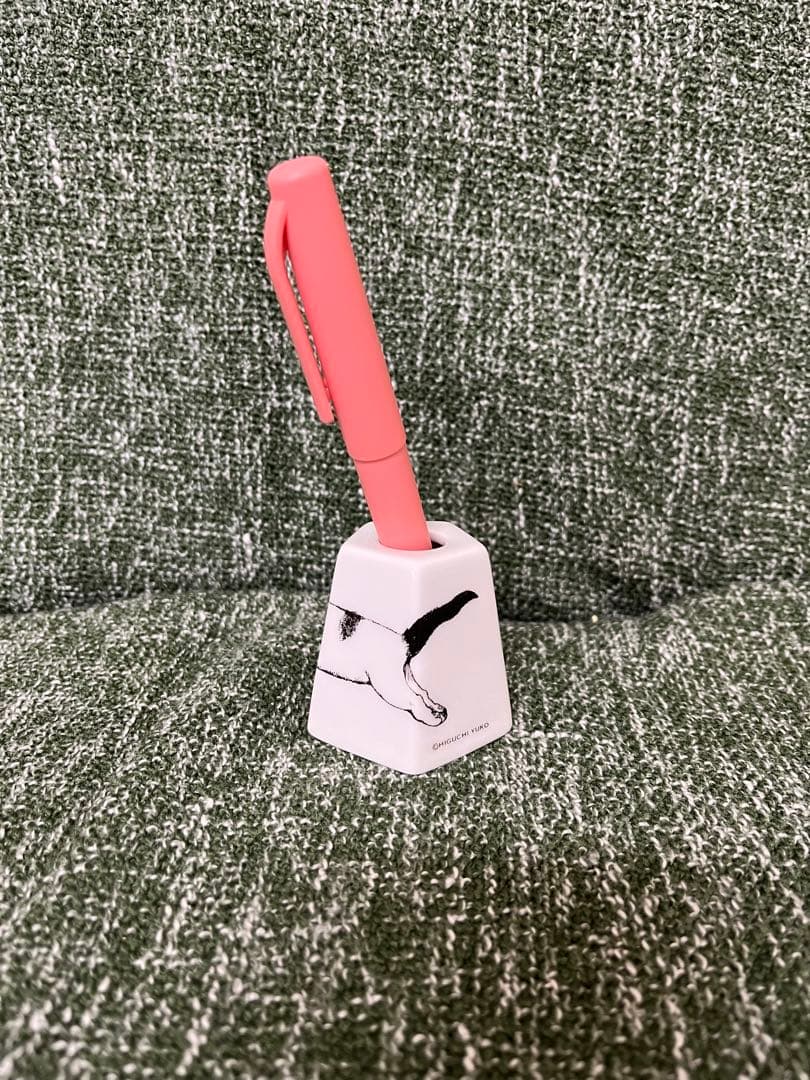 ヒグチユウコ　九谷焼　ペンスタンド　こねこ