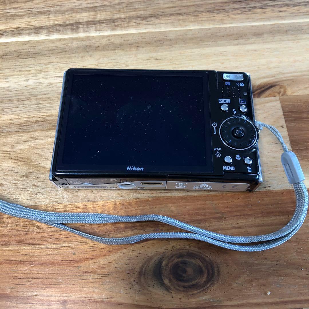 【美品・大幅値下中】ニコンCOOLPIX S50 希少純正バッテリー2個付