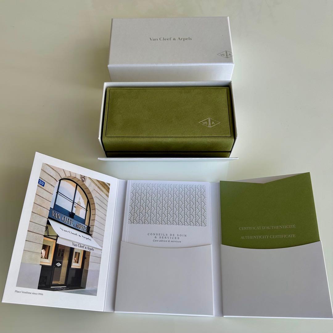 Van Cleef & Arpels 空箱　ブレスレットボックス