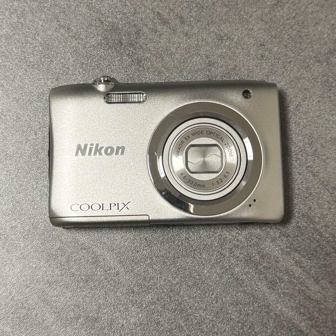 Nikon COOLPIX A100 コンパクトデジタルカメラ