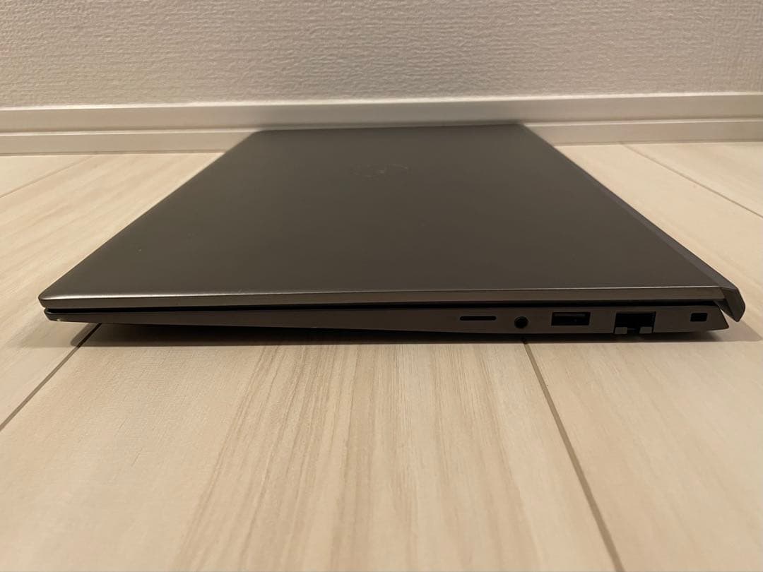 Dell Vostro 5502 i7 11世代 256GB Office