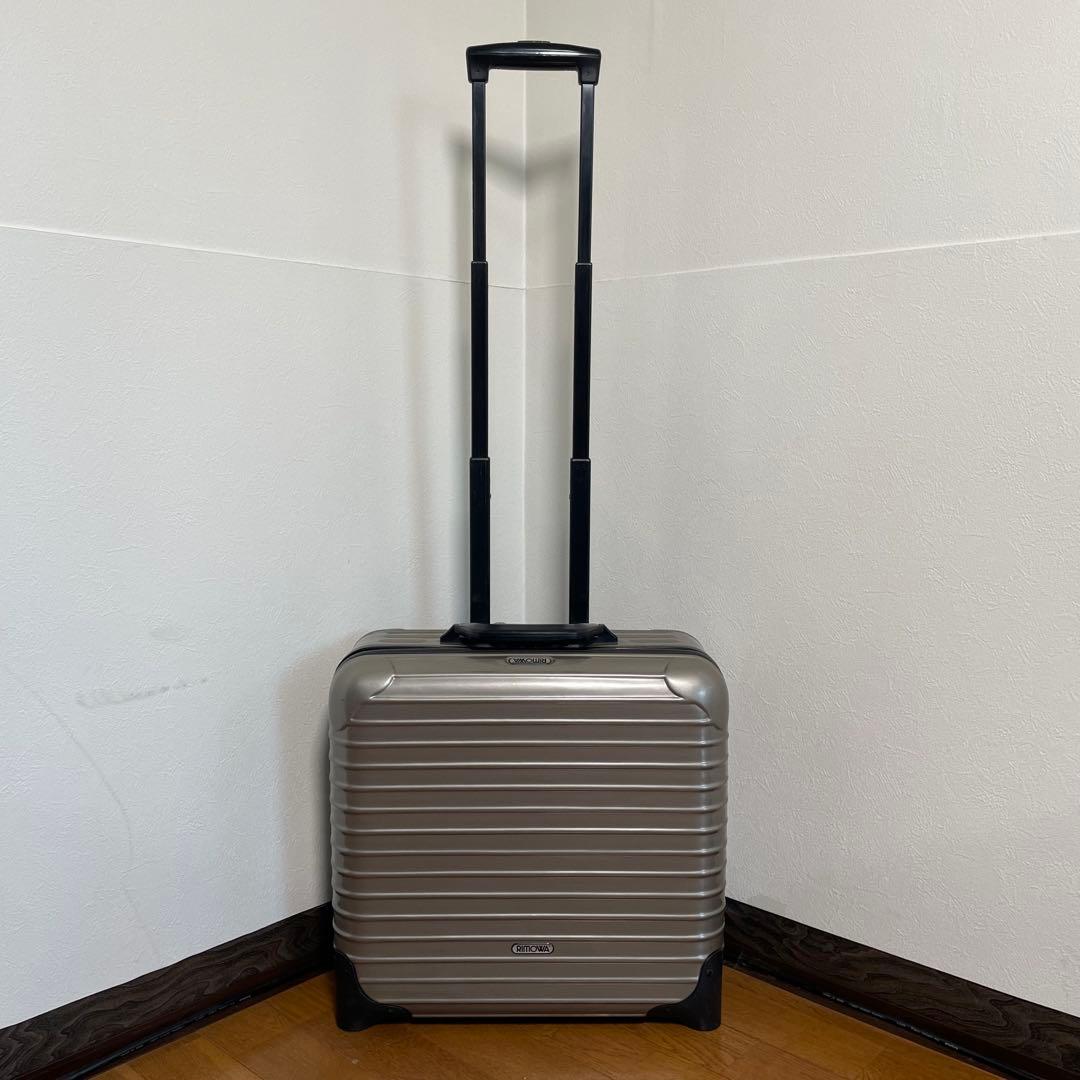 美品　RIMOWA ビジネストローリー　23L 機内持ち込み可　2輪　キャリー