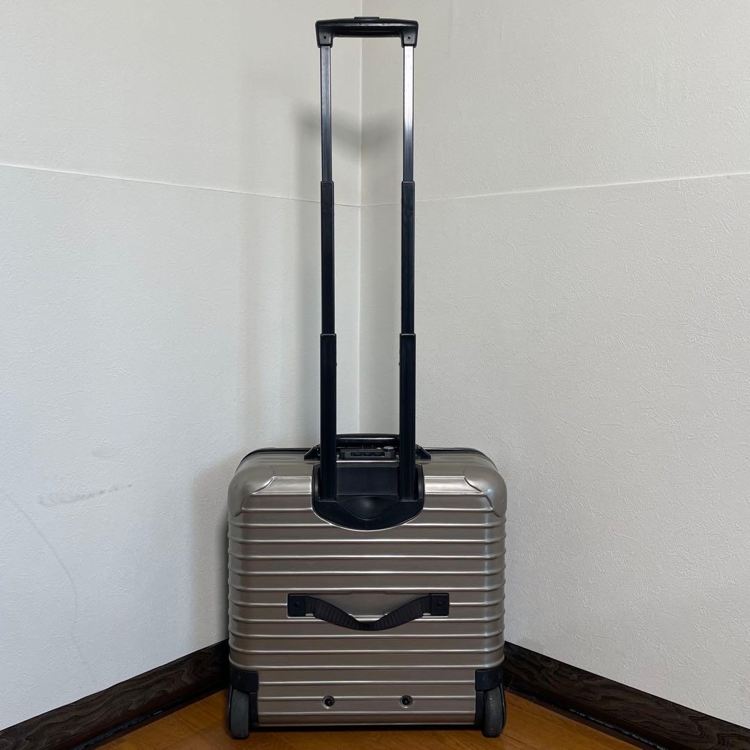 美品　RIMOWA ビジネストローリー　23L 機内持ち込み可　2輪　キャリー